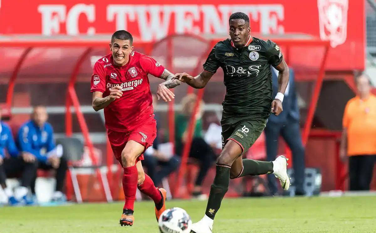 首位该类成 首位该类成